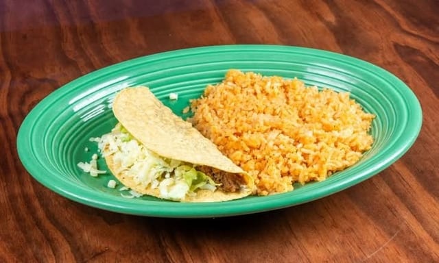 Kids: Crunchy Taco & Side.