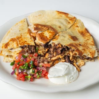 La Grande Quesadilla