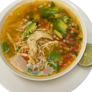 Chicken Soup/Caldo de Pollo