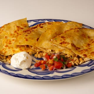 la grande quesadilla