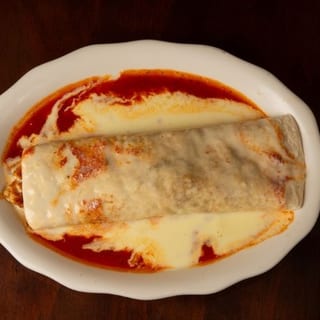 mucho grande burrito