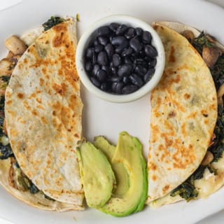 spinach & mushroom quesadilla dinner